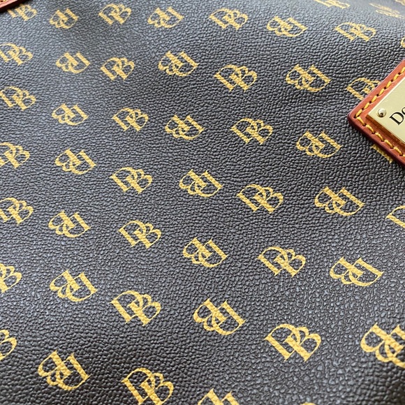 Dooney & Bourke Tote - Picture 3 of 14